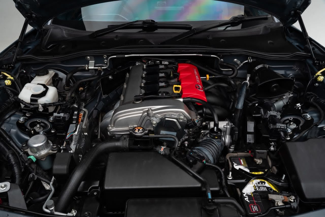Studio view of Simba's engine bay